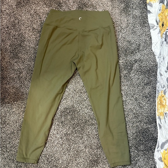 Zyia Olive green leggings - SO SOFT! - Picture 4 of 6